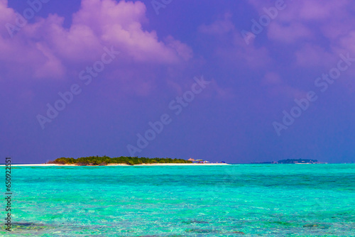 Fototapeta Naklejka Na Ścianę i Meble -  Natural tropical turquoise sandbank islands Madivaru Finolhu Rasdhoo Atoll Maldives.