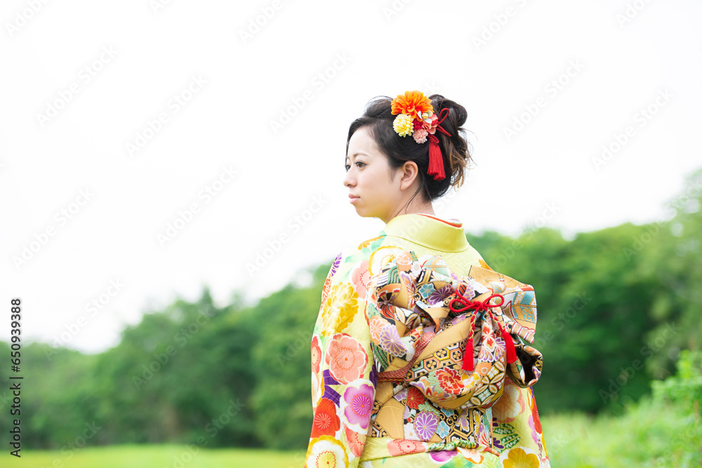 着物姿の女性の後姿 着物姿の女性の後姿