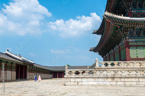 Canvas Print views of Gyeongbokgoong palace complex in seoul city