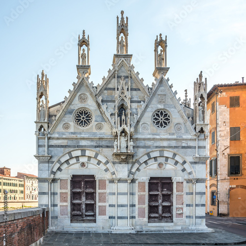 Fototapeta Naklejka Na Ścianę i Meble -  View at the Church of Santa Maria della Spina in the streets of Pisa in Italy