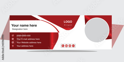 Free vector email signature template or email footer and personal social media cover design. new idea 