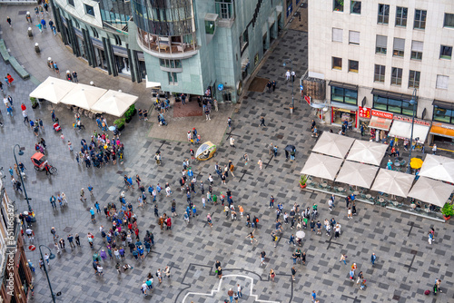 Photography Vienna, Austria - August 21, 2022: Aerial view of city buildings and major squar