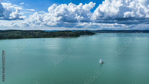 Obraz na płótnie lake and mountains w salonie