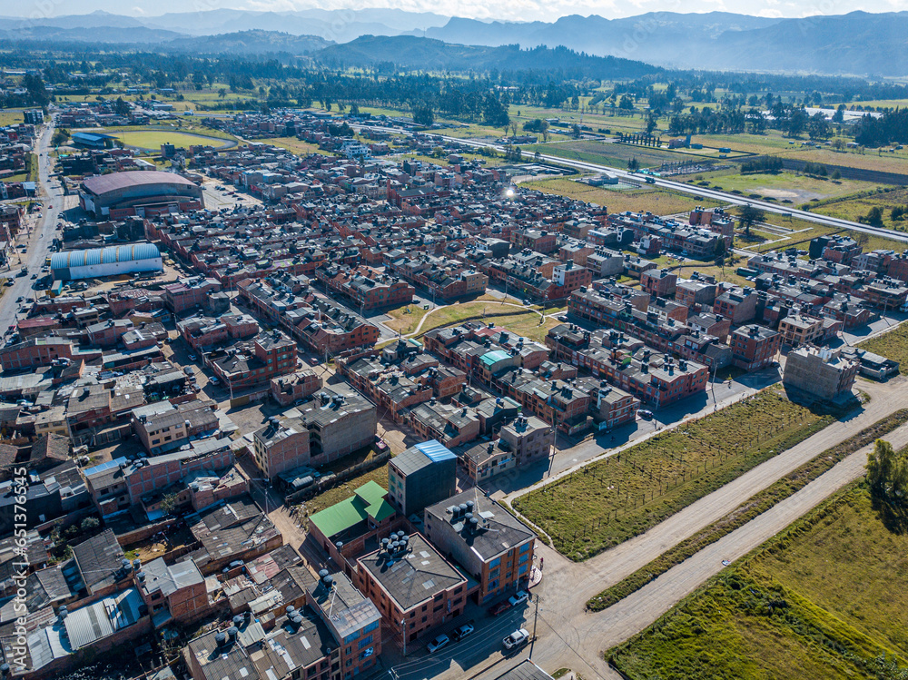 Obraz premium Aerial Artistry: Ubaté's Photographic Showcase