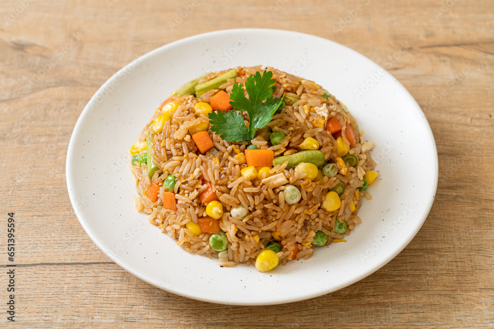 fried rice with green peas, carrot and corn fried rice with green peas, carrot and corn