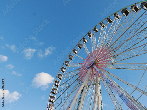 Ferris wheel in the park, citylife, enjoyable moments, outdoors activity, city of London