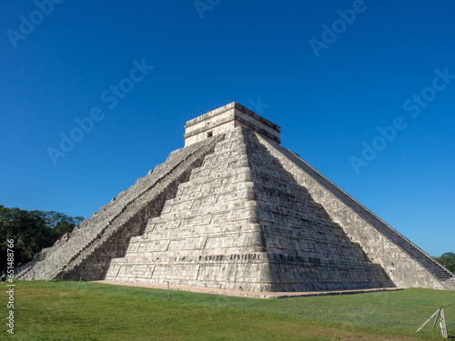 Chich  n Itz   Maya pyramid in Mexico