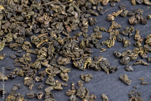 ready for making green tea dried high-quality tea leaves