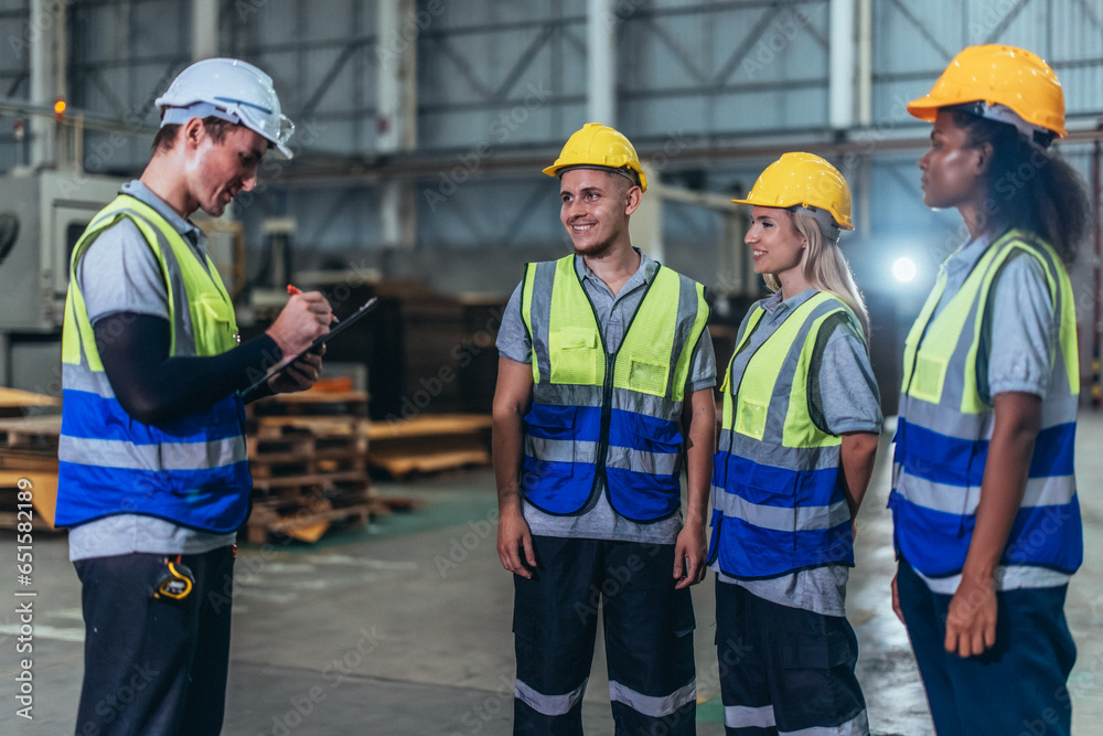 A cardboard factory manager assesses staff performance, guides improvement, bridges competency gaps A cardboard factory manager assesses staff performance, guides improvement, bridges competency gaps