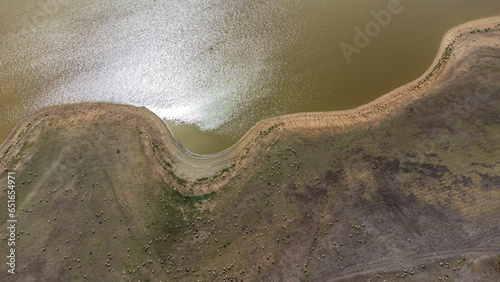 Imágenes aéreas del embalse de la Torre del Águila, que se encuentra a pocos kilómetros del pueblo El Palmar de Troya, en la provincia de Sevilla.