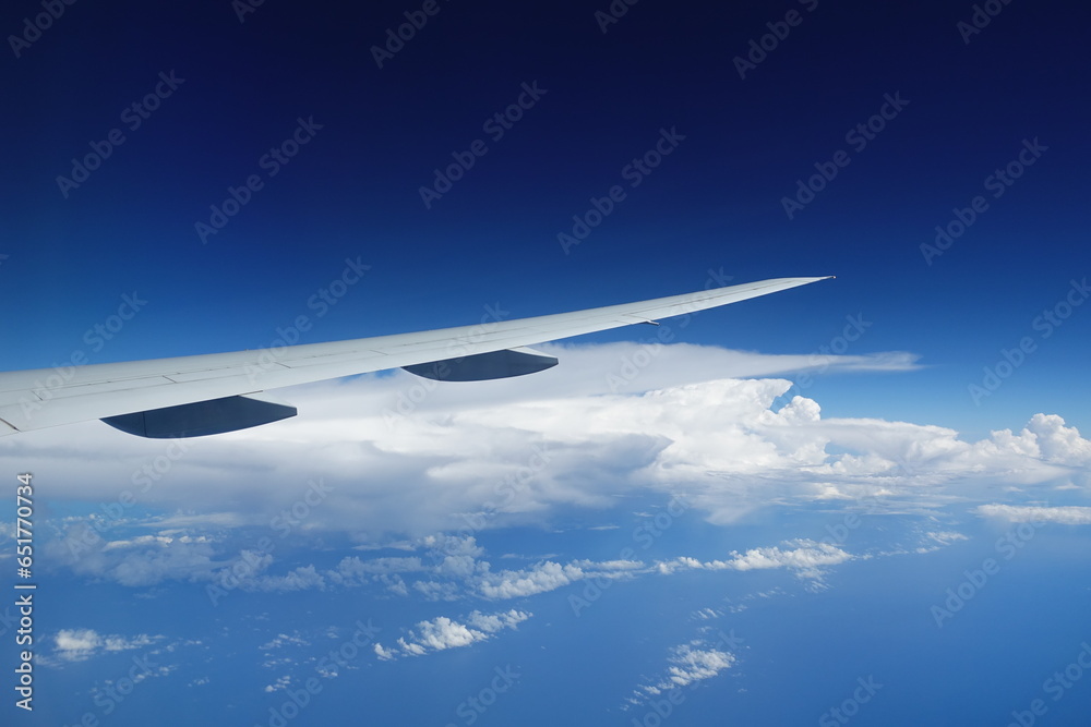 A plane fly in the sky. A plane fly in the sky.