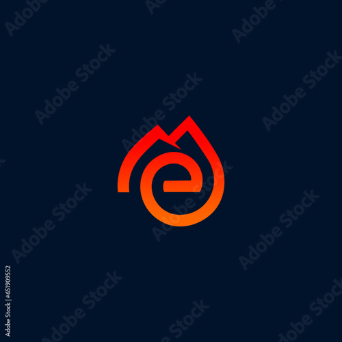 letter e with mountain logo design photo