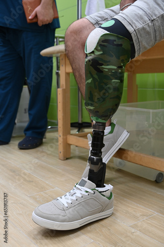 Obraz na płótnie Limb prosthetics, workshop for the production of prosthetic legs w salonie