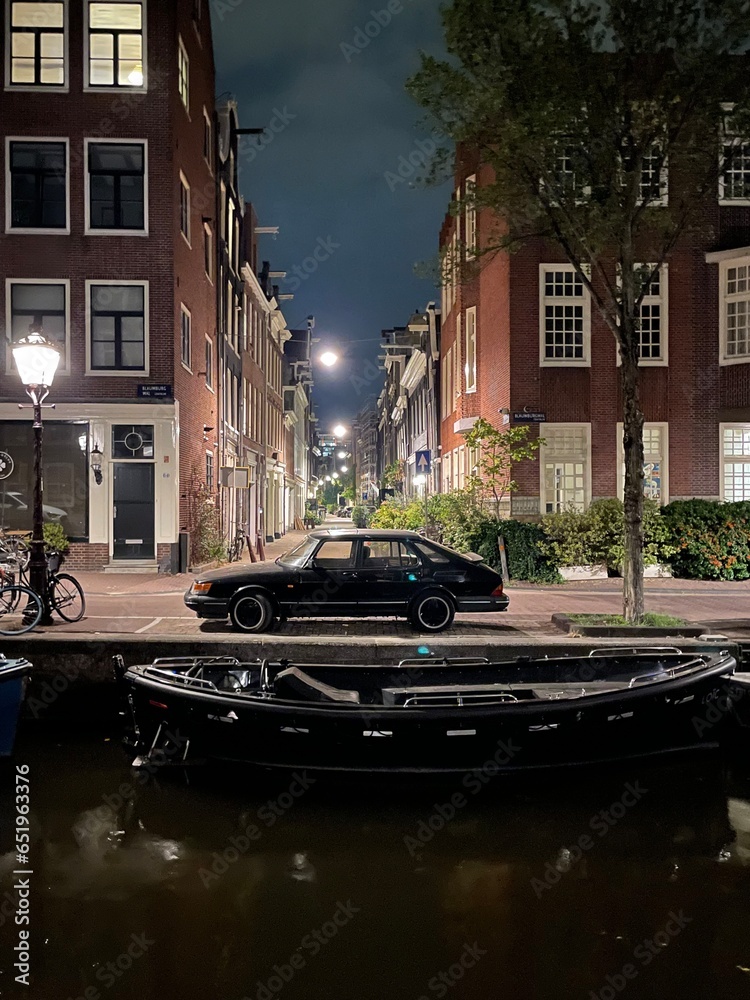 canal Amsterdam