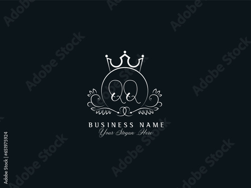 Minimalist QQ Luxury Logo, Modern Qq Logo Letter