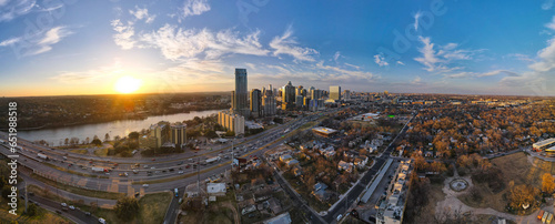 Obraz na płótnie Downtown Austin from the East at Sunset: 180 Degree Aerial Panorama w salonie