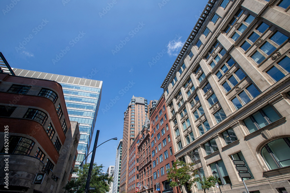 Fototapeta premium Facade of old building in downtown Montreal, Canada