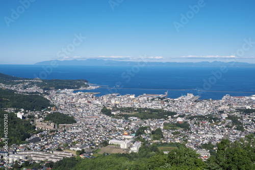 小樽市の天狗山から見える小樽市内 © trevisegk
