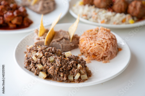 Foto Alimento con postre y bombones