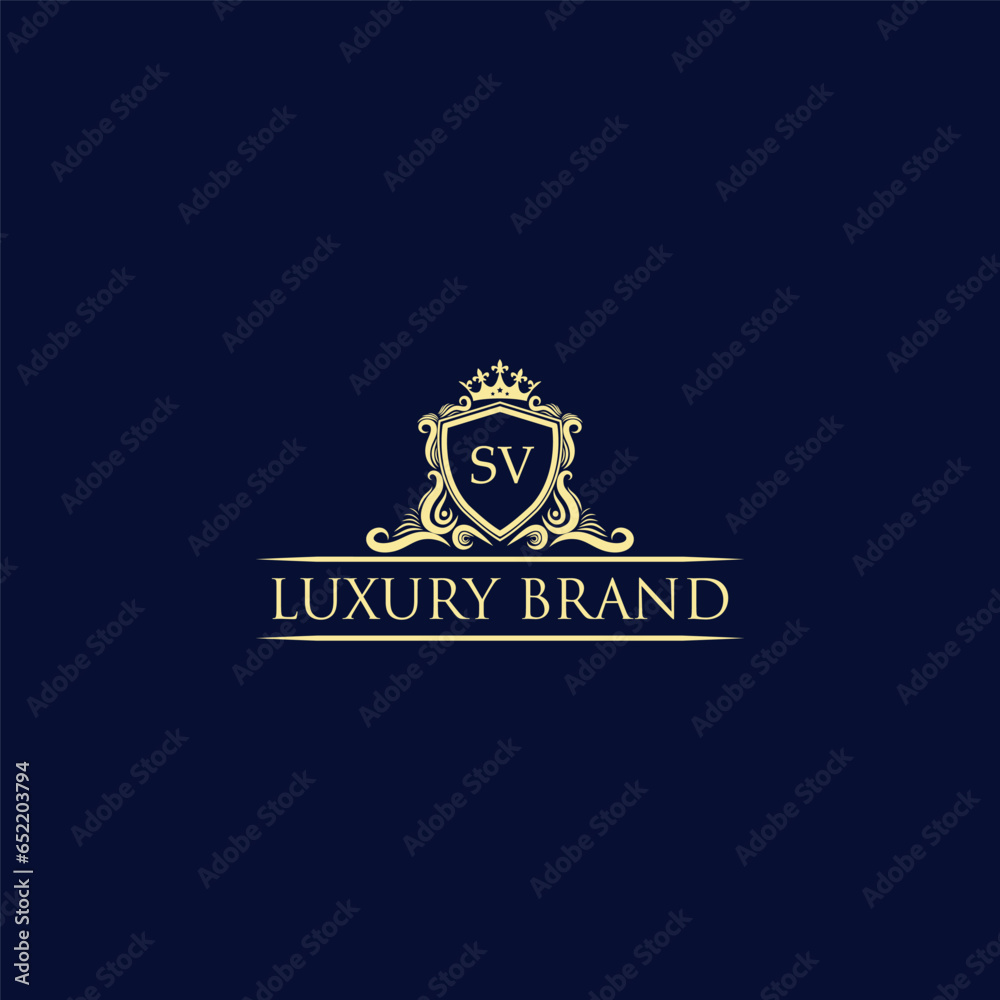 Naklejka premium SV Luxury lion crest logo - royal lion vector template