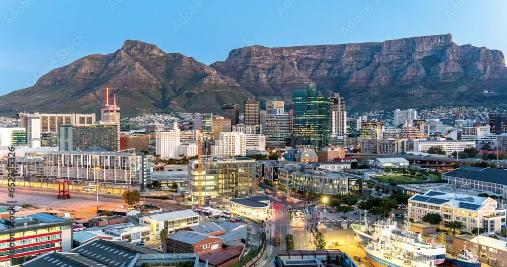 Day to night Timelapse video clip of Cape Town city CBD and table mountain in the background