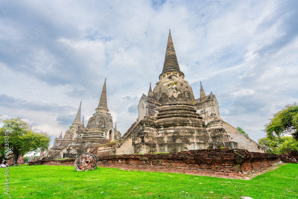 Fototapeta premium Asia thailand ayutthaya historical park. Image of pagoda in ayuthaya, Thailand.
