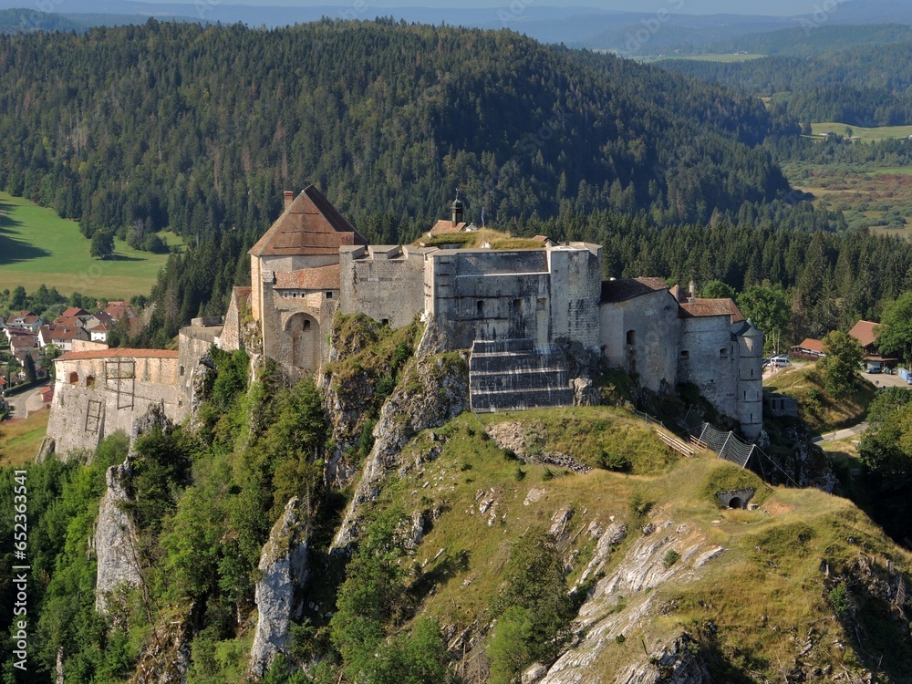Château de Joux dans le Doubs.