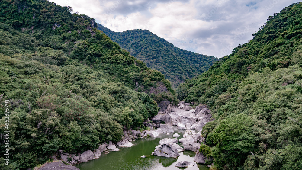 Fototapeta premium landscape in the mountains