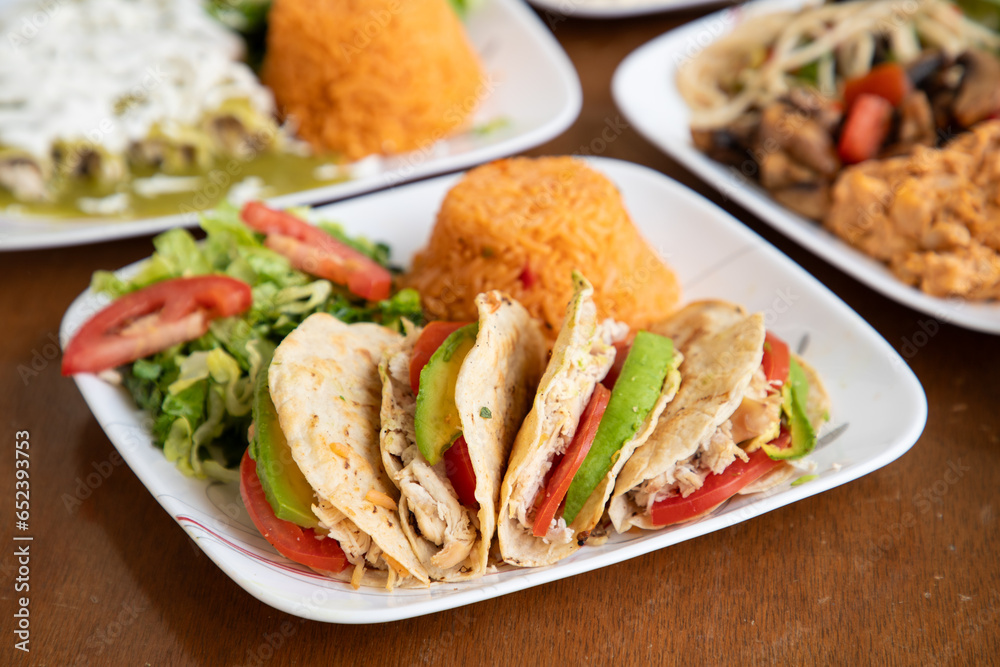 tacos de pollo tacos de pollo