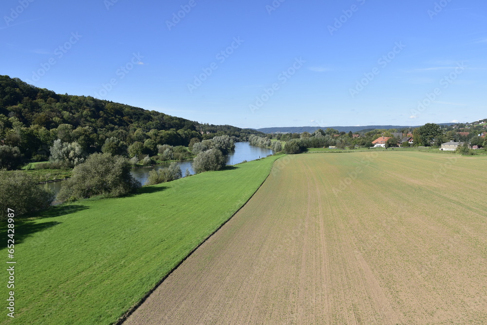 Landschaft an der Weser in Vlotho