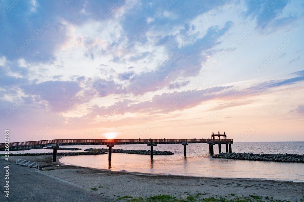 新潟　夕凪の橋