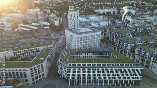 Wunderschöne Aufnahme der Stadtbibliothek Stuttgart, im Kern des Europaviertels. photo