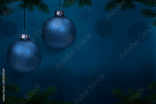 Blaue Weihnachtskugeln vor blauem Hintergrund