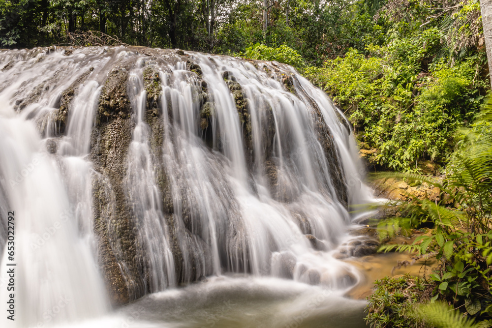 Obraz premium Cachoeira na cidade de Bodoquena, Estado do Mato Grosso do Sul, Brasil
