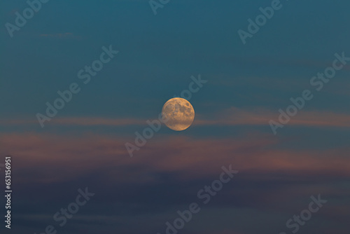 Obraz na płótnie Mond hinter Wolken