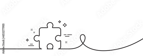 Puzzle piece line icon. Continuous one line with curl. Jigsaw game shape sign. Business strategy element. Puzzle single outline ribbon. Loop curve pattern. Vector