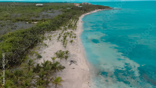 Puerto y playa en Progreso Yucatán y Quintana Roo Carrillo Puerto y Cancún.