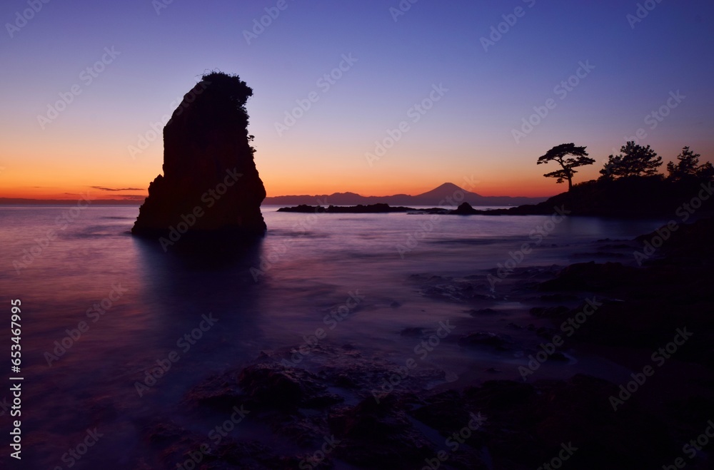 夕暮れの立石海岸