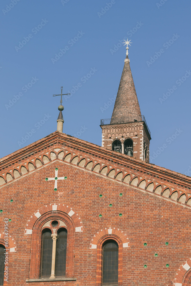 Foto di una chiesa scattata a Milano 