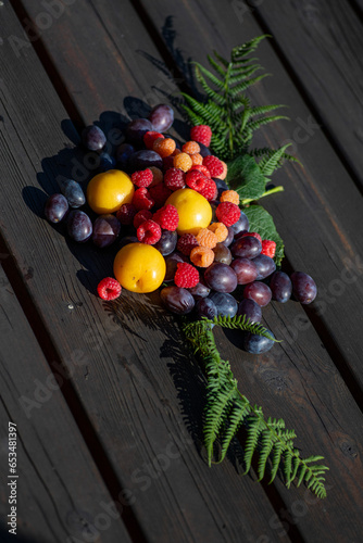 Jesienne kolorowe owoce 2 © Piotr