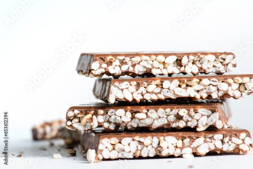 Εκτύπωση καμβά Chunks of milk chocolate with puffed rice