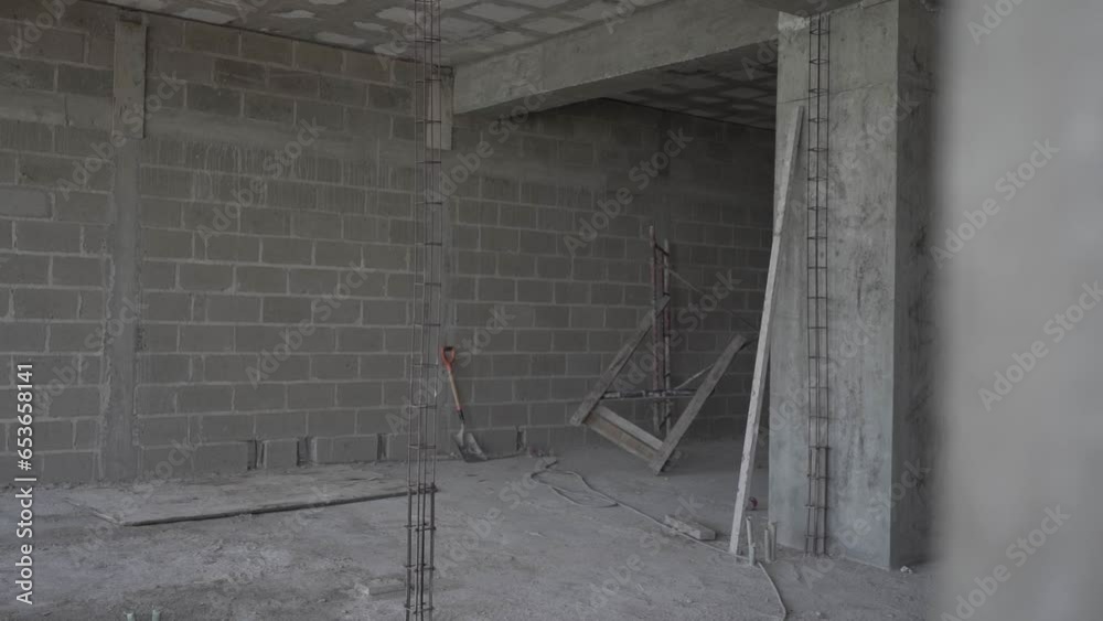 HABITACIÓN EN CONSTRUCCIÓN PALA MADERA BLOQUES