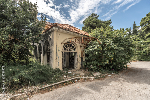Fototapeta Naklejka Na Ścianę i Meble -  Uber in Kupari beach resort Croatia