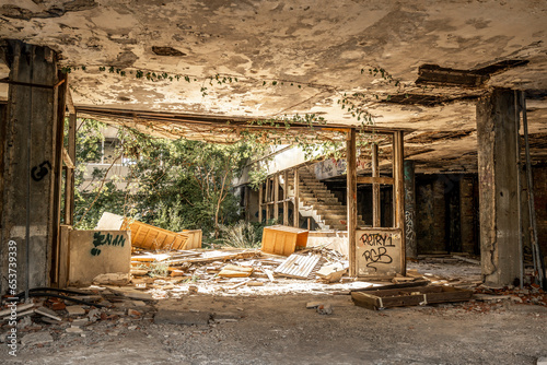 Fototapeta Naklejka Na Ścianę i Meble -  Kupari beach resort in Croatia urbexing