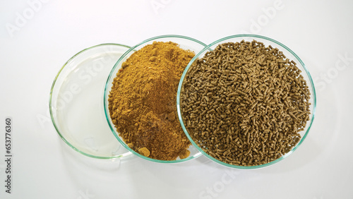 Shrimp and fish food, pellet type, health supplement used to mix in essential oil food. food additives. various of aquatic animal feed products