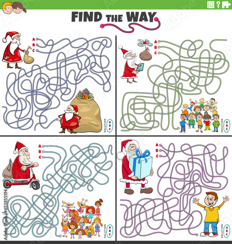 Fototapeta Naklejka Na Ścianę i Meble -  maze games set with Santa Claus on Christmas time