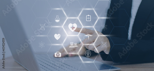 Obraz na plátně Healthcare and technology concept with flat icons and symbols