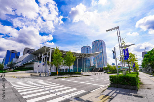 幕張メッセ国際展示場からワールドビジネスガーデン（千葉県千葉市幕張）