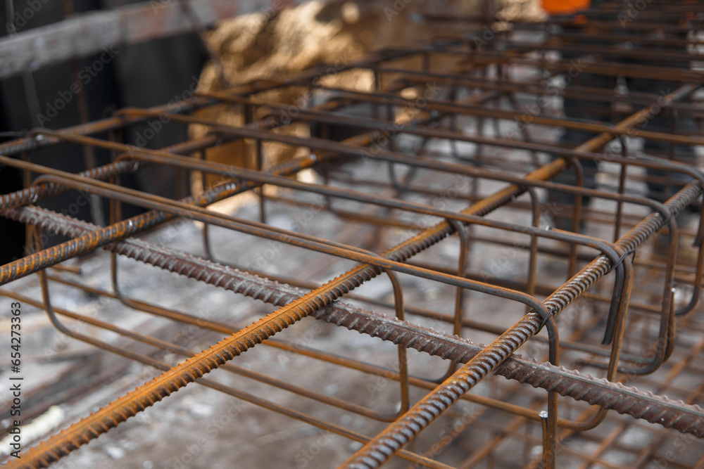A frame made ofA frame made of metal rods for the further formation of walls or partitions on the construction site metal rods