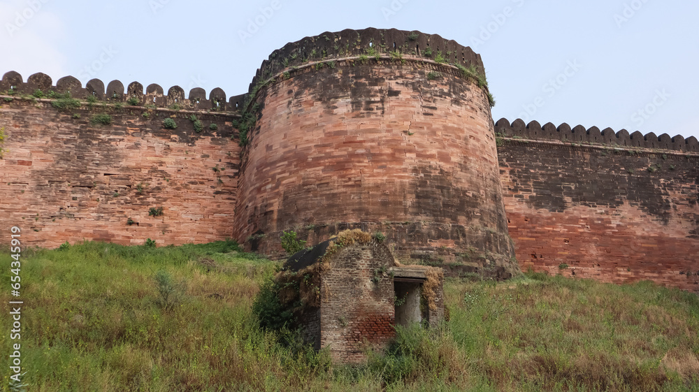 Ruin Protection Walls of Dhar Fort, Medieval Period Fort, Dhar, Malwa, Madhya Pradesh, India.